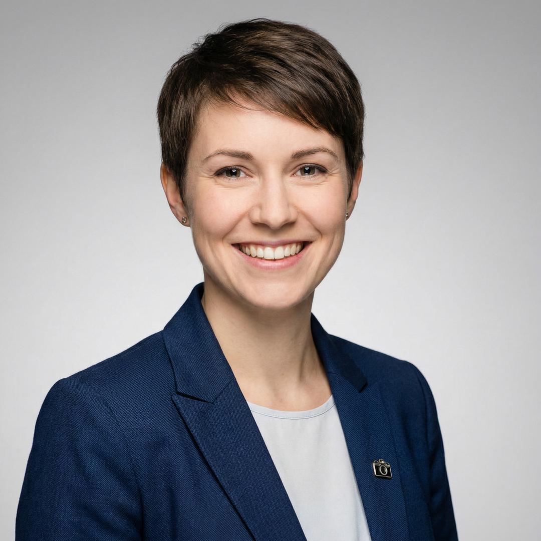 抖音揭秘导演林晓薇